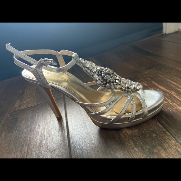 Antonio Melani - Silver/Crystal heels 8.5 - Picture 3 of 3